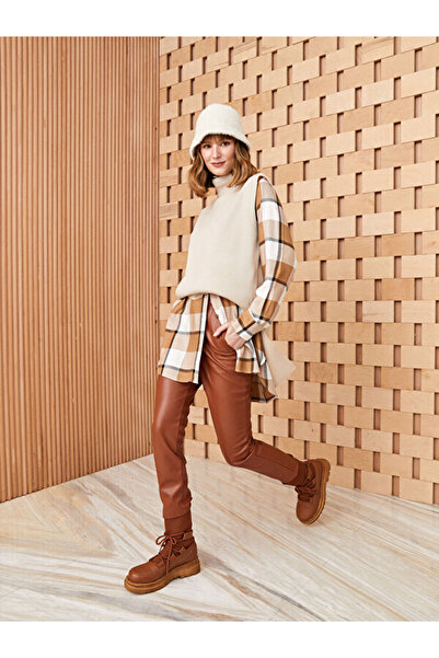 LC Waikiki Skin-Fitting Leather Look Women's Trousers