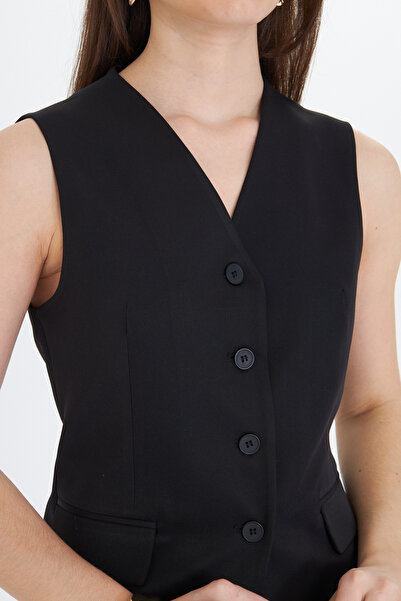 Nadrina Buttoned Vest Suit