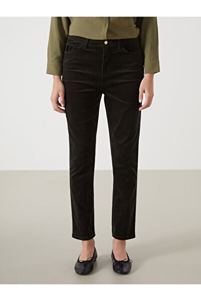 LC Waikiki Narrow Fit Velvet Women's Trousers