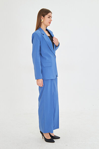 Nadrina Women's Suit with Metal Buttons