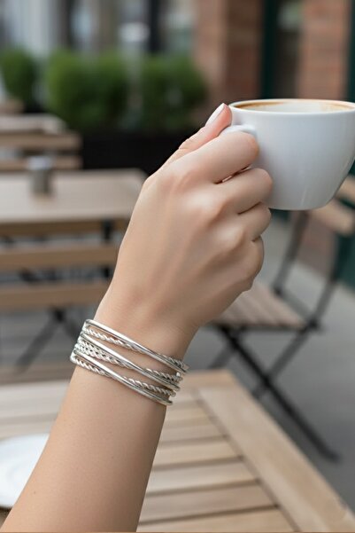 CAŞ DEKORASYON Silver Color Metal Handcuff Bracelet