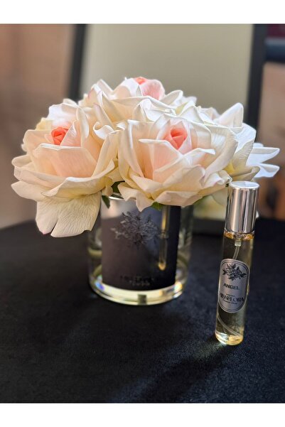 ARZBELLA MISSFLORA 7 Lİ BEYAZ PUDRA YAPAY ISLAK GÜL GERÇEĞE YAKIN DOKU VE REN...