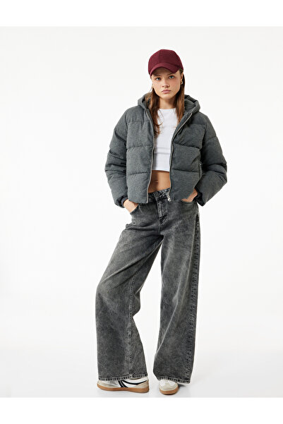 Koton με κουκούλα Μακρυμάνικο πουπουλένιο παλτό με φερμουάρ και λεπτομέρεια καπιτονέ ανοράκ