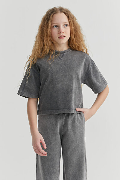 PAULMARK Girl's T-Shirt with Stitching Detail