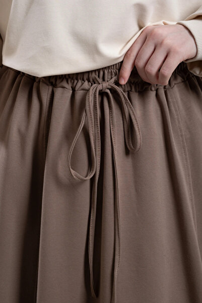 Lemaye Прилепваща по фигурата спортна пола с шевове - светлокафява