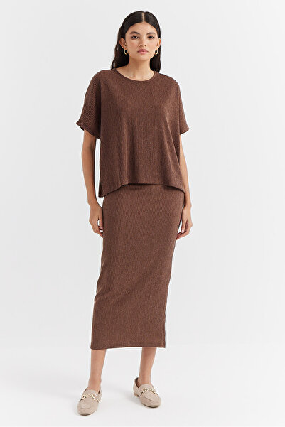 PAULMARK Women's Regular Waist Textured Midi Skirt