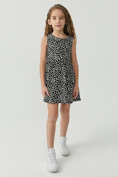 PAULMARK Girl's Sleeveless Patterned Dress