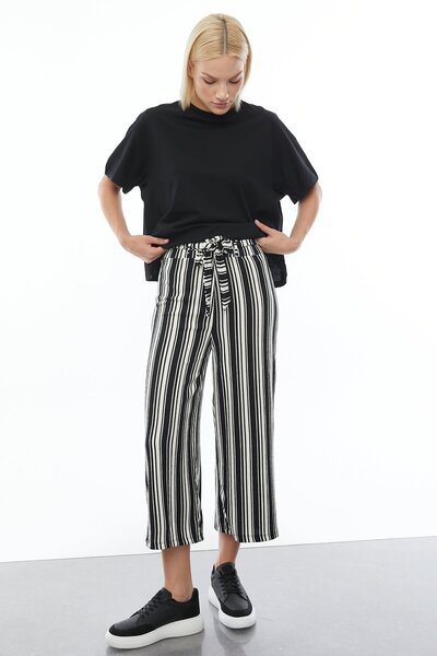 PAULMARK Pantaloni texturat cu picioare scurte, cu potrivire confortabilă