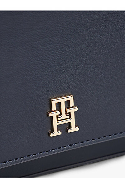 Tommy Hilfiger Convertible Crossbody Bag