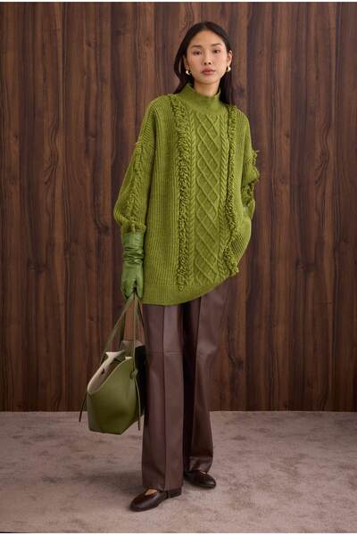 HEQA Πλεκτό πουλόβερ με λεπτομέρεια φούντας πράσινο