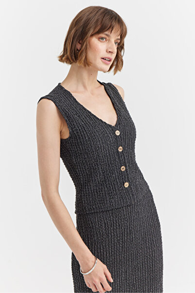 PAULMARK Жіночий об'ємний жилет на ґудзиках