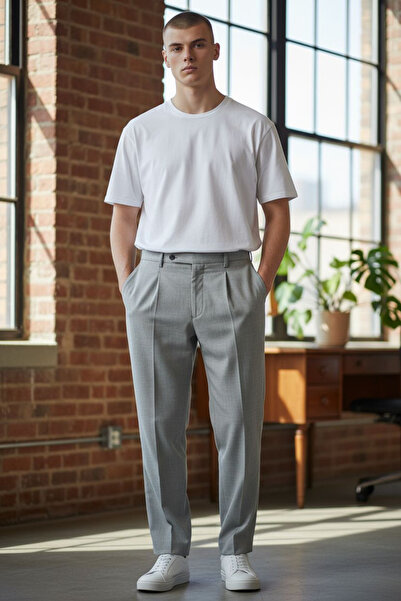 zaray Erkek Gri Pileli Kumaş Pantolon – Şık ve Rahat Kesim