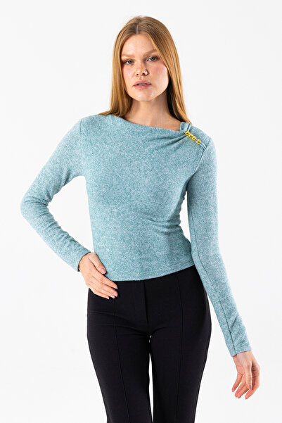 GİYSA Women's Asymmetrical Collar Shoulder Accessory Detailed Bodysuit Green - 26100