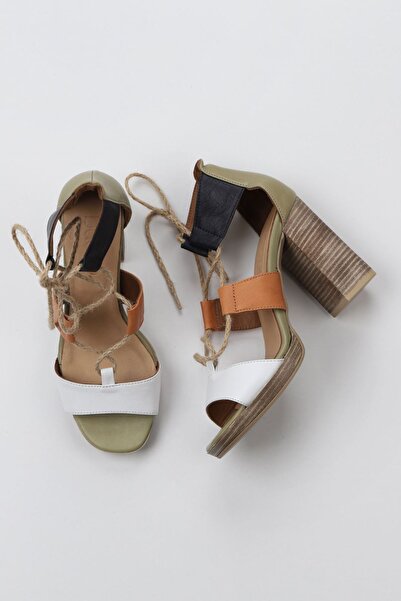 Bueno Shoes Λευκά Πολυδερμάτινα Γυναικεία Σανδάλια με Τακούνι 01wq4605