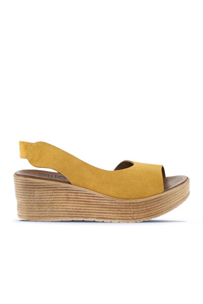 Bueno Shoes Sandale cu toc cu pană Alf Suede pentru femei - Galben 01wa4702