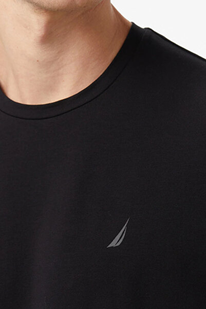 Nautica Men's Black Classic Fit T-Shirt