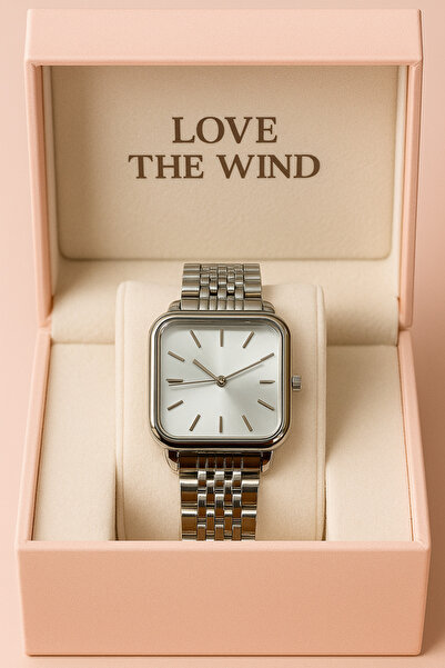 Love The Wind ساعة يد نسائية فضية اللون بقرص مربع الشكل