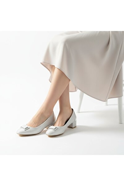 RAVZADERİ Square Buckle Detailed Satin Heeled Shoes