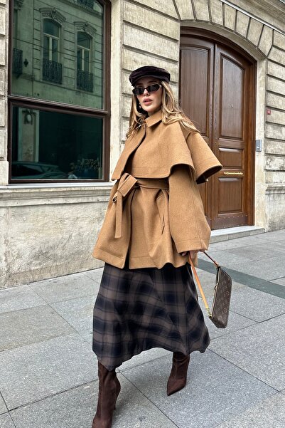 Laluvia Camel Livia Cape Detailed Cashmere Coat