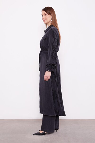 Levidor Black Zipper Closure Cupra Tunic