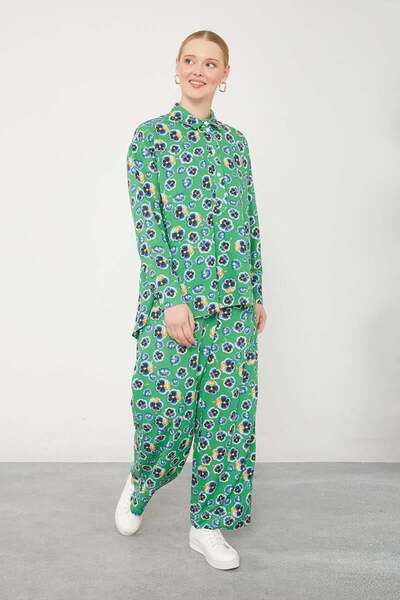 Levidor Green Violet Patterned Top and Bottom Set