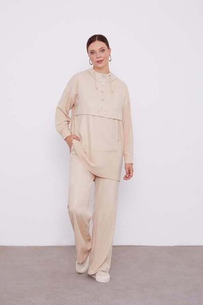 Levidor طقم رياضي بتفاصيل جيب باللون البيج