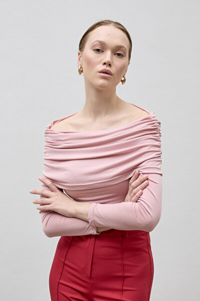 LADYA COLLECTION Pudra Rengi Kayık Yaka Drapeli Uzun Kollu Amaris Bluz