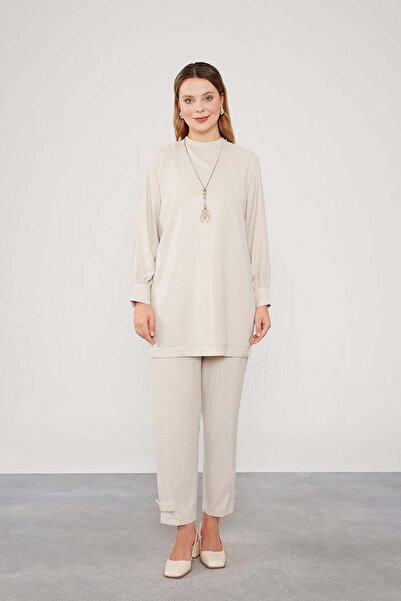 Levidor Stone Crew Neck Necklace Detailed Double Suit