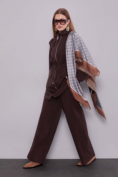 Levidor Bitter Brown Double Set with Pocket Accessory Detail