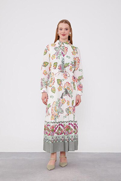 Levidor Φόρεμα με λεπτομέρεια με κορδόνι στη μέση και γιακά πουκάμισου σε χρώμα εκρού