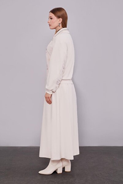 Levidor Cream Collar Stone Detail Rose Skirt Set