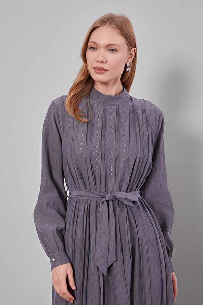 Levidor Gray Waist-Tie Pleated Detail Cupra Dress