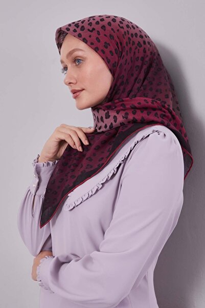 Levidor Cherry Leopard Pattern Soft Scarf