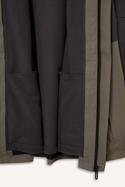 DeFacto Defactofit Water Repellent Regular Fit K Hooded Windproof Coat E9490Ax25Wn