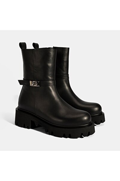 Desa Women's Black Metal Buckle Thick Soled Leather Boots