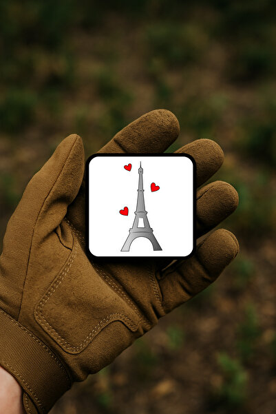 AHWALL شعار / شارة / شعار عائلي بتصميم برج إيفل وباريس الحب مع قلوب