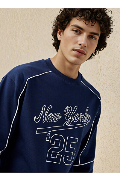 SP Characters Men Regular Fit The New York Giants Print Sweatshirt