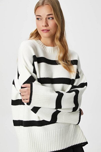 studio fashion 1988 Women's Brown White Striped Crew Neck Soft Oversized Thick Knitwear Sweater