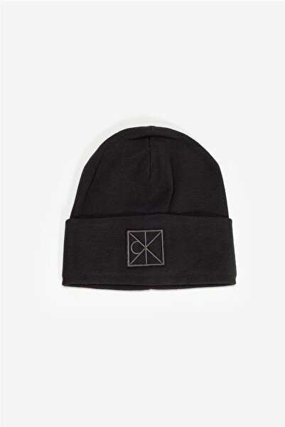 Calvin Klein Calvin Klein pánská černá čepice s emblémem a jemným žebrováním