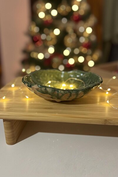 Brandsmiths وعاء سيراميك على شكل ورقة خضراء