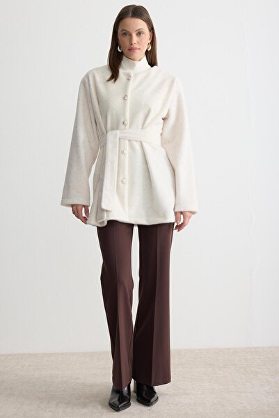 ipekton studio سترة قصيرة بحزام من الريش التايلاندي إكرو