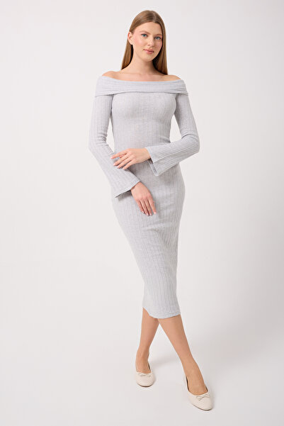 Silk & Spice Women's Corded Fabric Knitted Fabric Madonna Collar Spanish Sleeve Long Dress