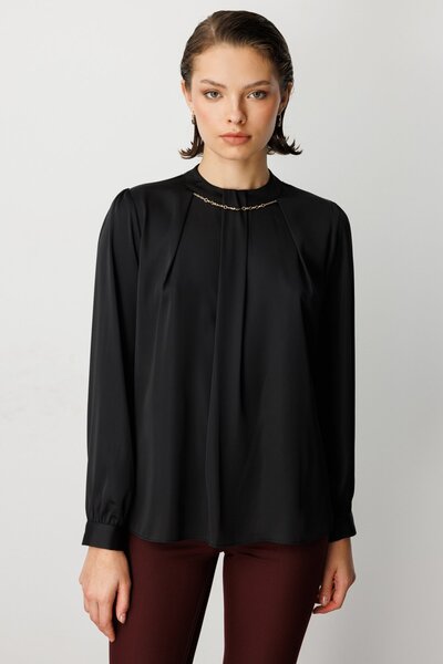 Ekol Blouse with Collar Necklace and Pleated Details