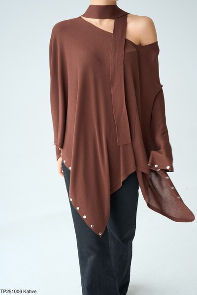 LE CARAMBOLE Γυναικείο καφέ φουλάρι με ανοιχτό ώμο oversized Poncho πουλόβερ