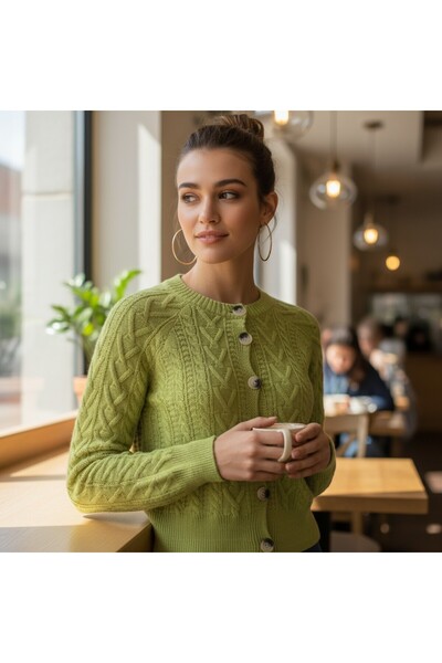 Mandala Tekstil Kadın Crop Triko Hırka