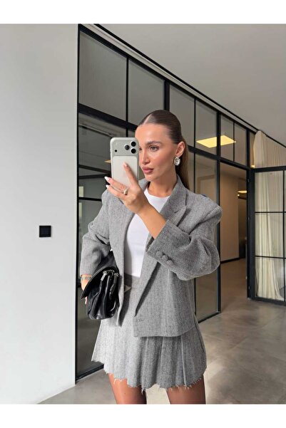 BB Bensu Buyruk PİLELİ KAŞE KIRÇILLI ŞORT ETEK