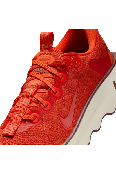 Nike Wmns Motiva 36 Sports Shoes Sports Shoes