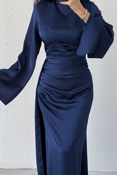 leyuze Kuyruk Detaylı Saten Tesettür Abiye Lacivert