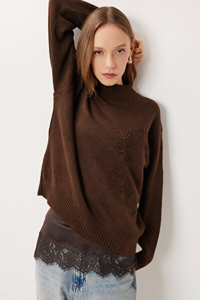 Lovelyİstanbul Pulover din amestec de lână cu textura florală LKB0016 MARO
