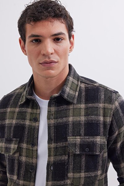 Tudors Men's Slim Fit Slim Fit Double Pocket Flap Sport Collar Checkered Lumberjack Shirt